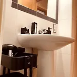 Pequeno Hogar * זמורה